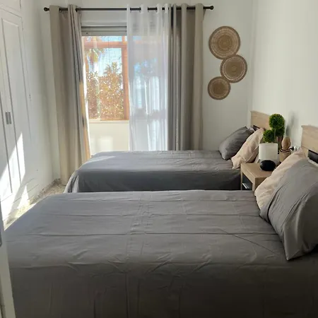 Love Rent4 Malaga Huelin Exterior foto