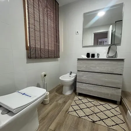 Love Rent4 Malaga Huelin Exterior foto