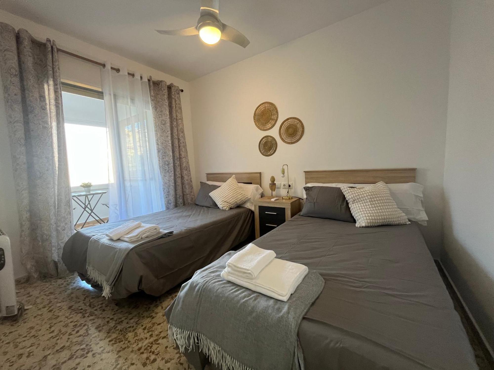Apartament Rent4 Huelin